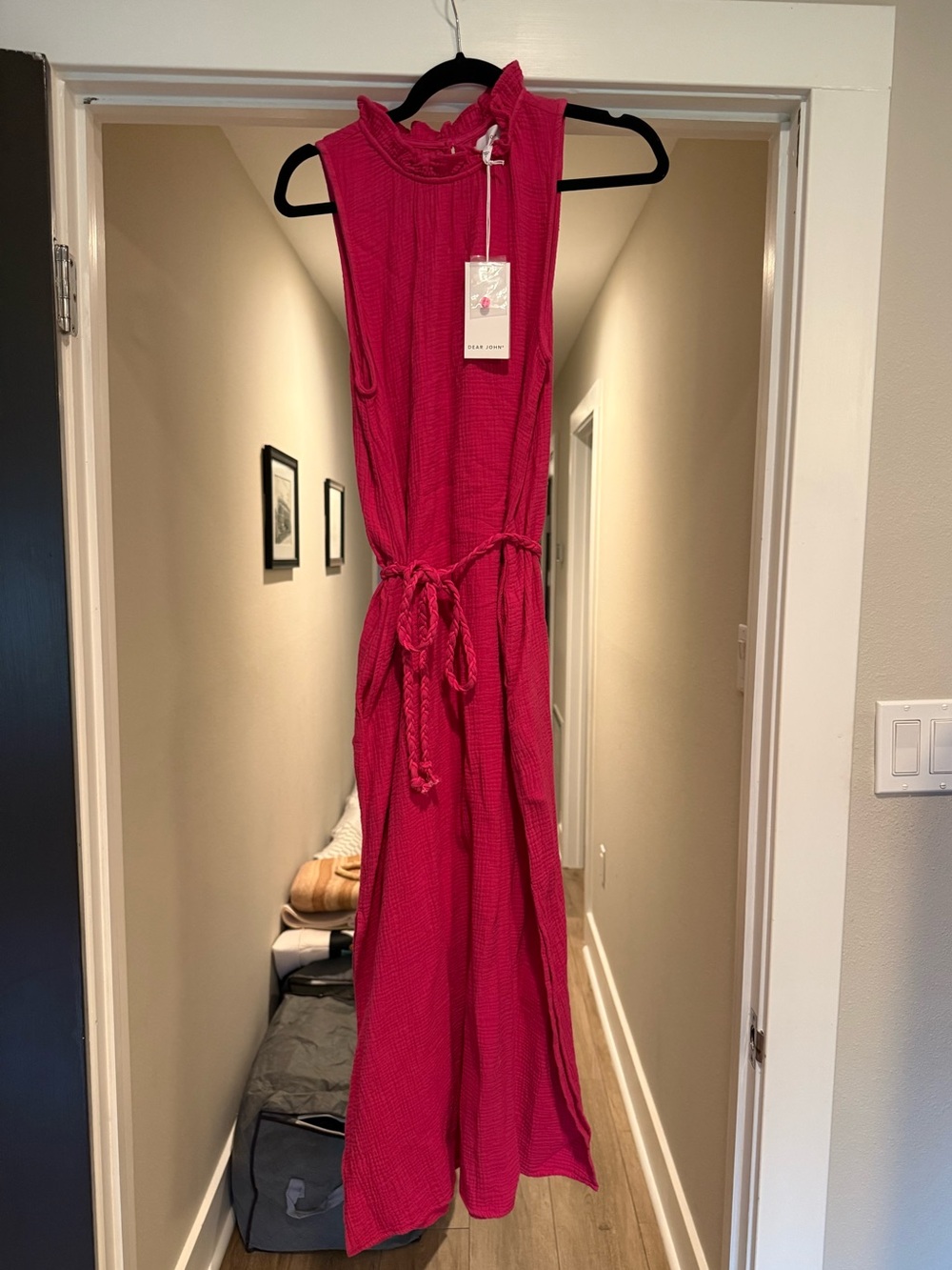Sleeveless Fuchsia dress with Tie Waist